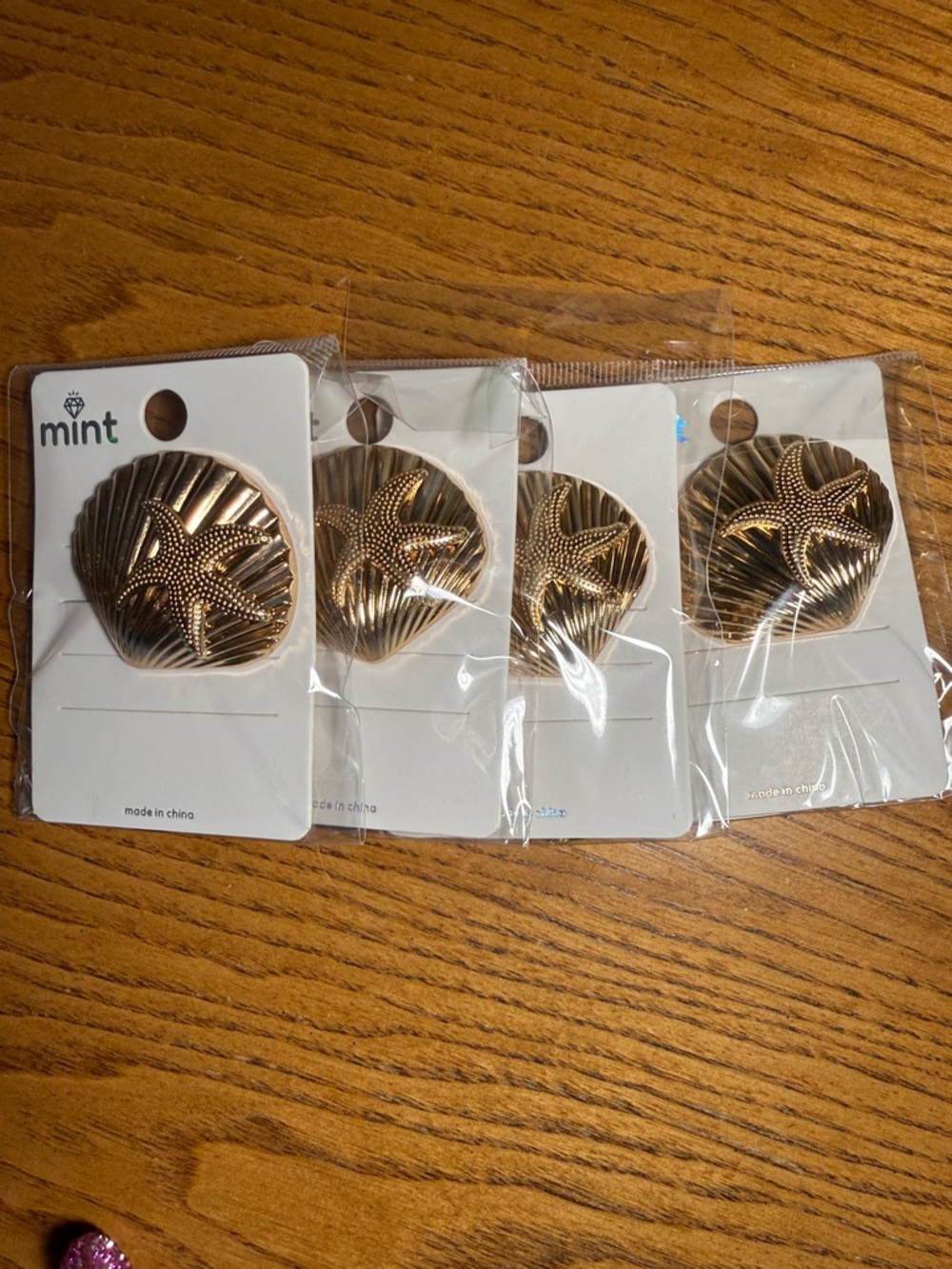 Mint Gold-Tone Starfish Shell Brooches